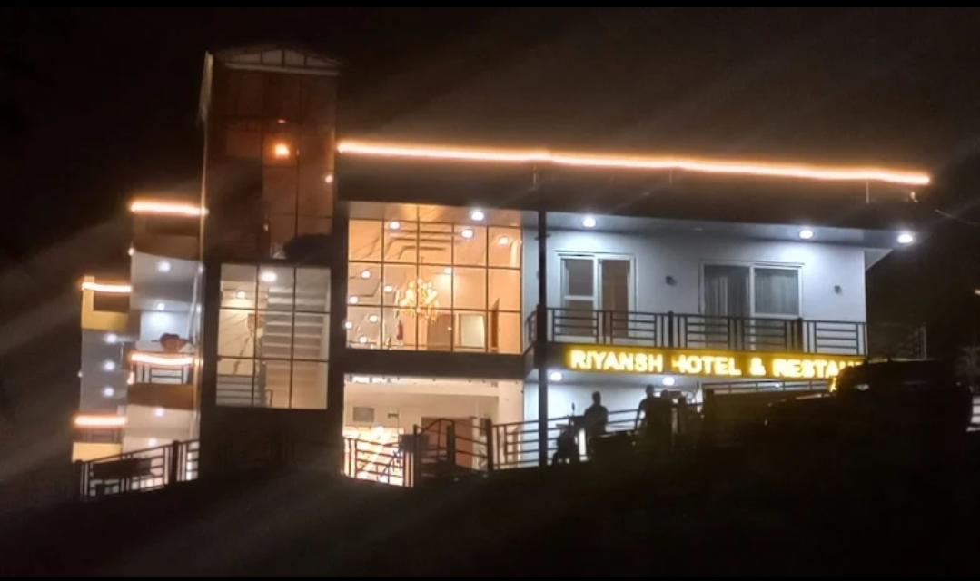 Riyansh Hotel & Restaurant